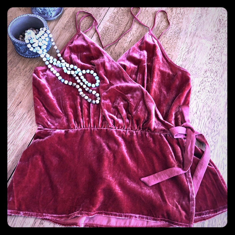 Express velvet top Size S NWT